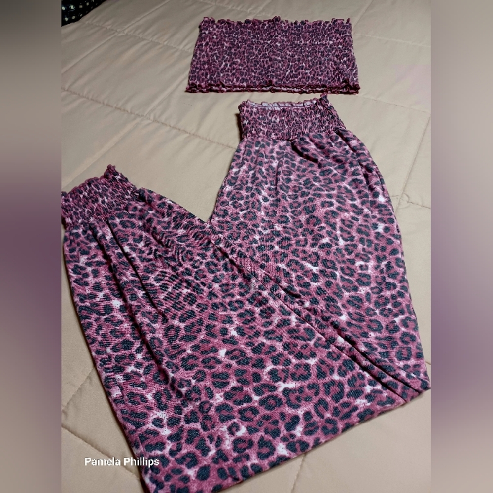 Zenana Outfitters Pink and Black Patterned Set Pants And Top Cute Sets